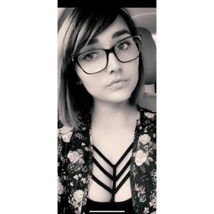 Meet your Posher, Kara